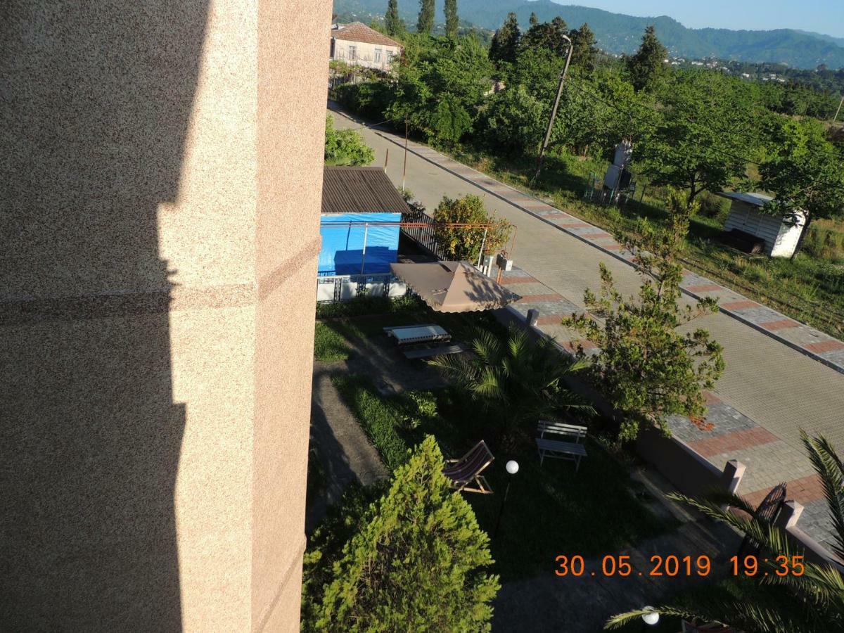 Nika Inn 科布列季 外观 照片