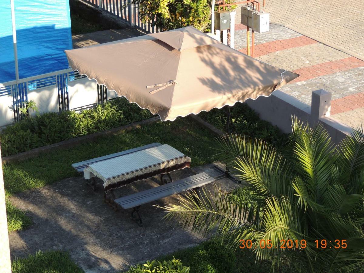 Nika Inn 科布列季 外观 照片